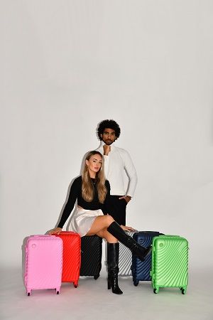 TRAVELLING - LUGGAGE CASES